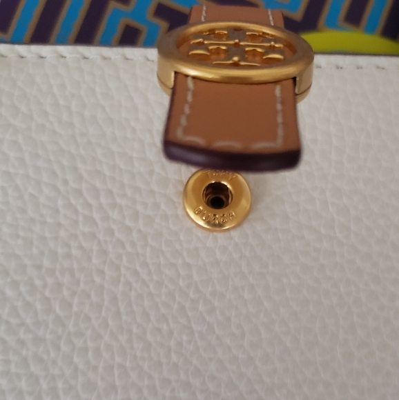 🎄SALE 🍬 TORY BURCH: Robinson Mini Wallet NWOT - Picture 5 of 8